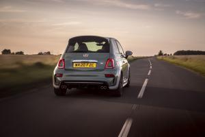 Abarth 695 70° Anniversario 2019 года  (UK)